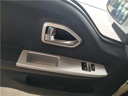 东风途逸易燃气体运输车 (4).jpg