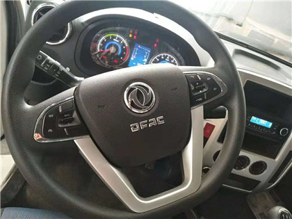 东风途逸易燃气体运输车 (1).jpg